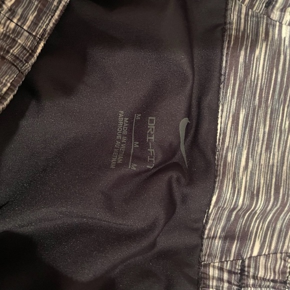 Nike Women’s One Dri-Fit Mid-Rise 3” Navy Blue Brief Lined Shorts Sz M NWT - Picture 7 of 9